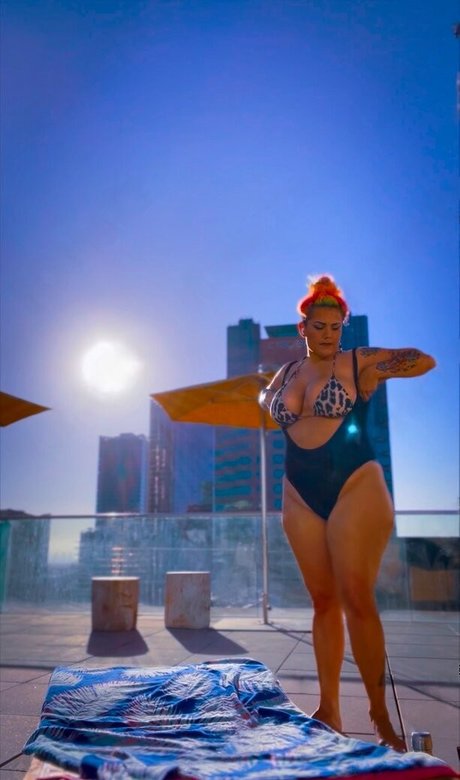 TheZombiUnicorn nude onlyfans