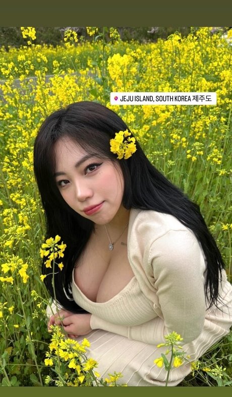 Jung Hye Bin onlyfans leaks