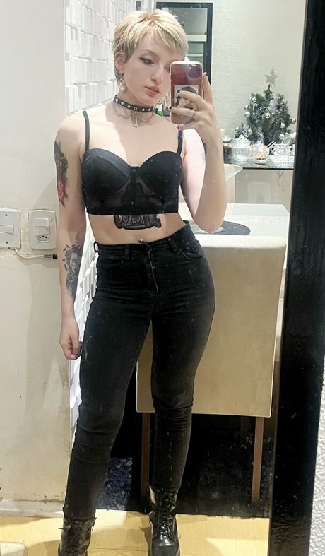 Akemy Sama onlyfans leams