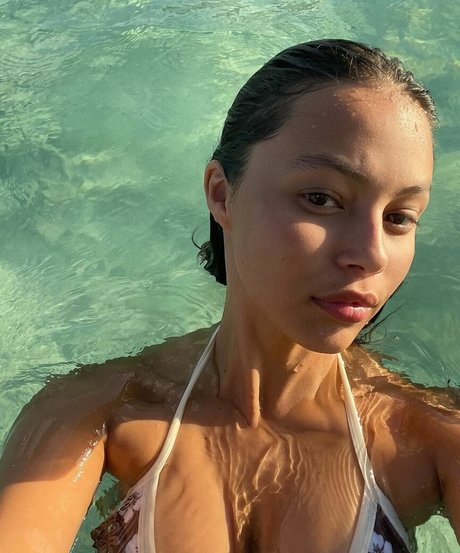 Fiona Barron onlyfans model photo