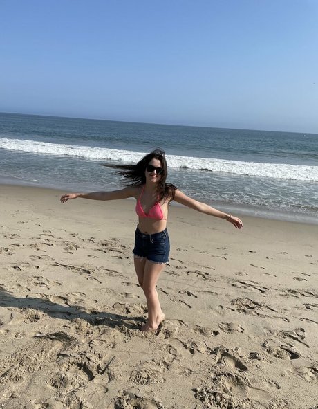 Laura Marano sex tape onlyfans