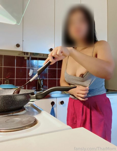 ThaiMom only fans content