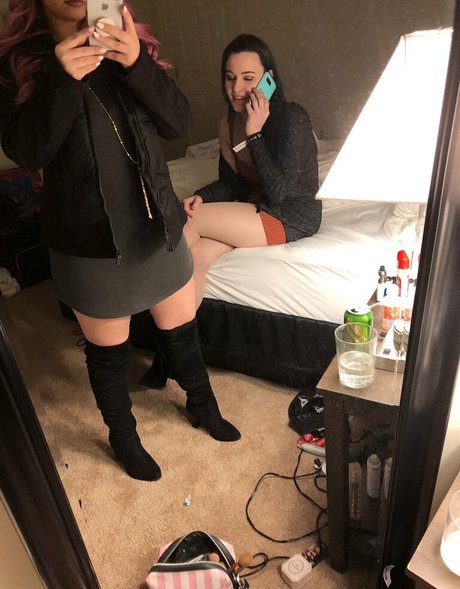 ConcealedBones desnuda onlyfans