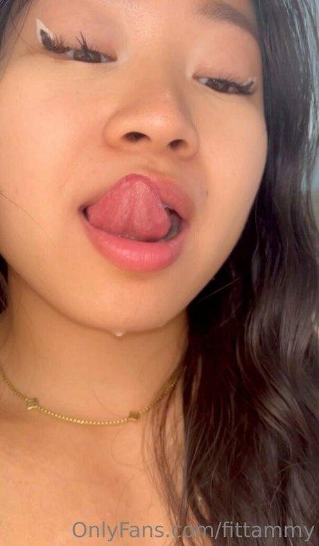 fittammy onlyfans model photo