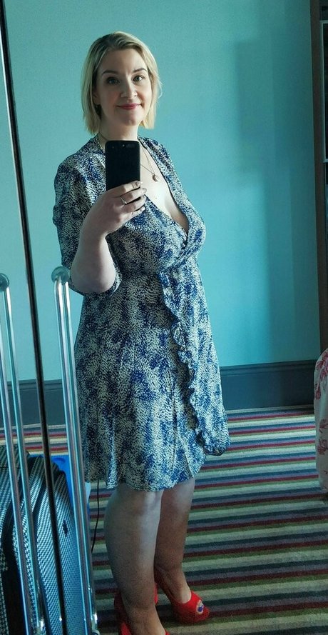 annemarieontour onlyfans leakd