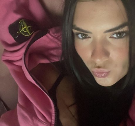 Olivia Forsbrook feet onlyfans