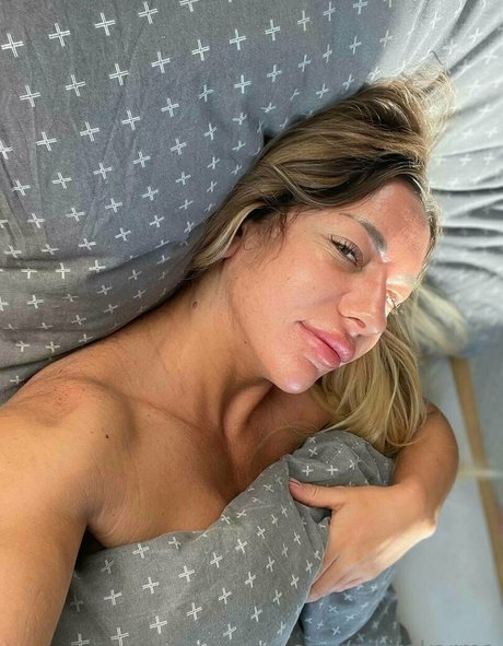 Nikita Karma onlyfans boobs