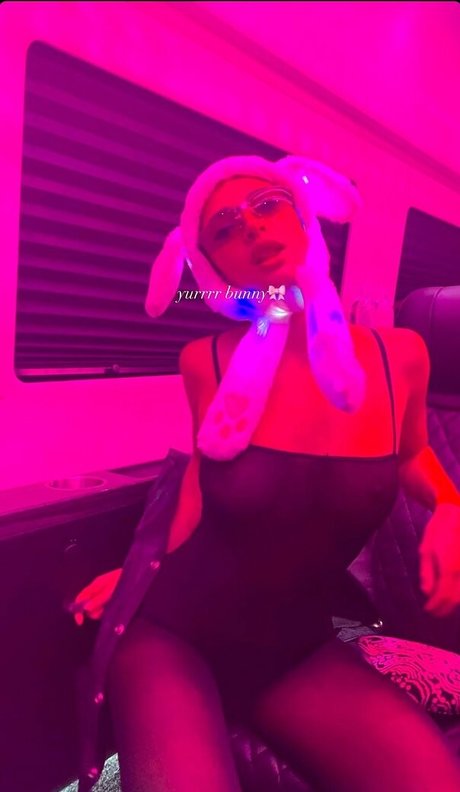 Luna Blaise onlyfans content