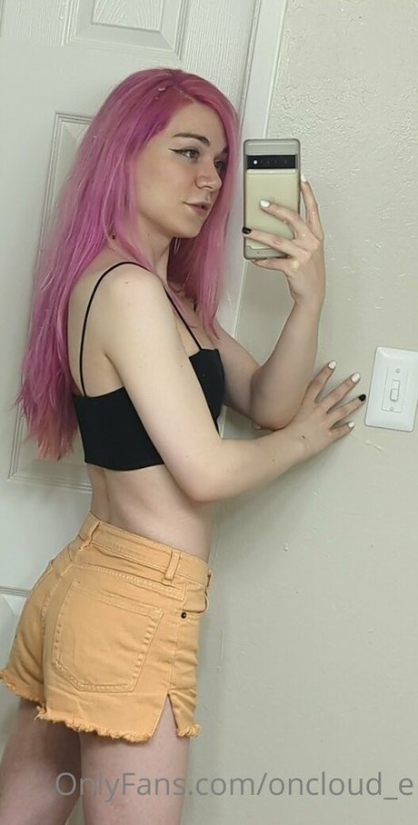oncloud e onlyfans strip tease