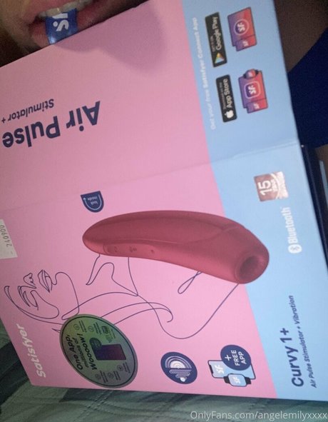 angelemilyxxxx onlyfans leaked