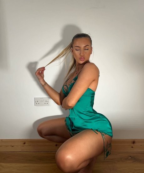 asmr gay onlyfans sexy depiction