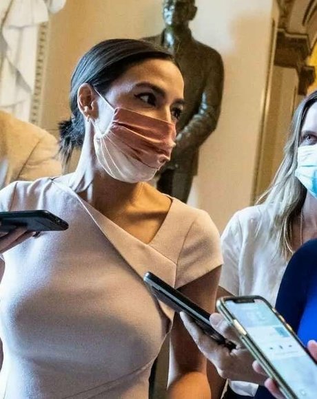 Alexandria Ocasio Cortez leaked onlyfans nude