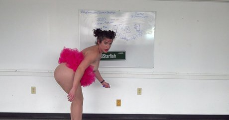 Sammi Starfish naked onlyfans leaks