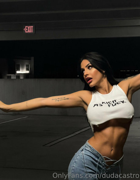 Duda Castro onlyfans topless