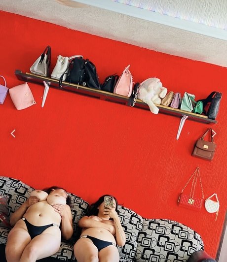 Paulina Davila onlyfans post