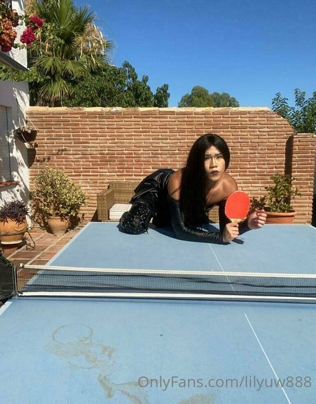 ts lilyuw88 onlyfans desnuda