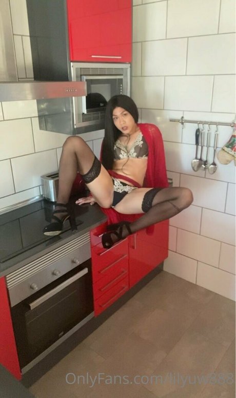 ts lilyuw88 onlyfans leaked