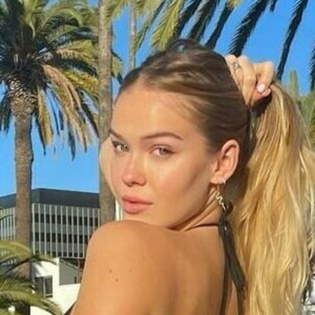 Faith Schroder sextape onlyfans