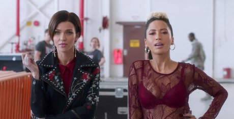 female influencer onlyfans art xxx selfie