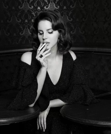 Lana Del Rey onlyfans leak naked