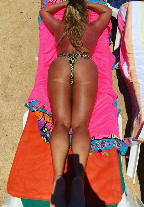 Danielle Nicholls nude only fans leaks