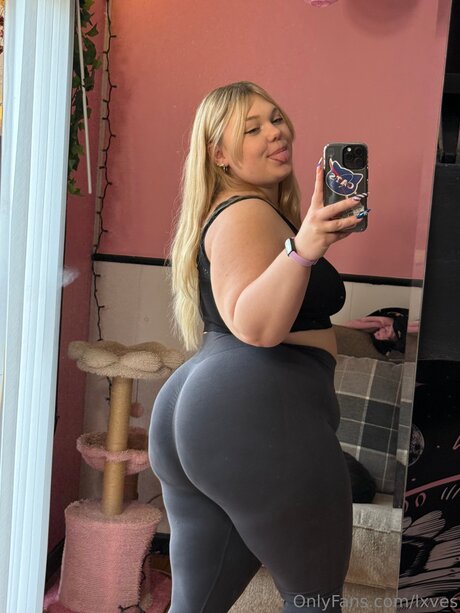 Lxves onlyfans