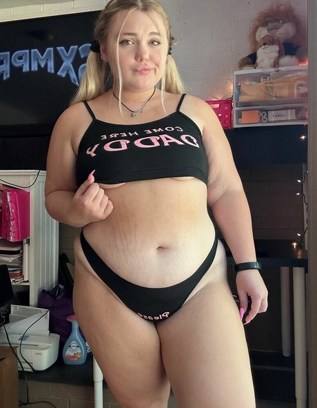 Lxves leaked onlyfans pictures