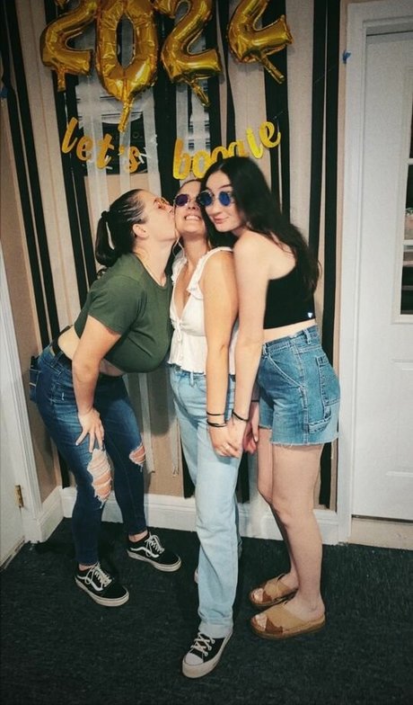 Hannah F nude only fans