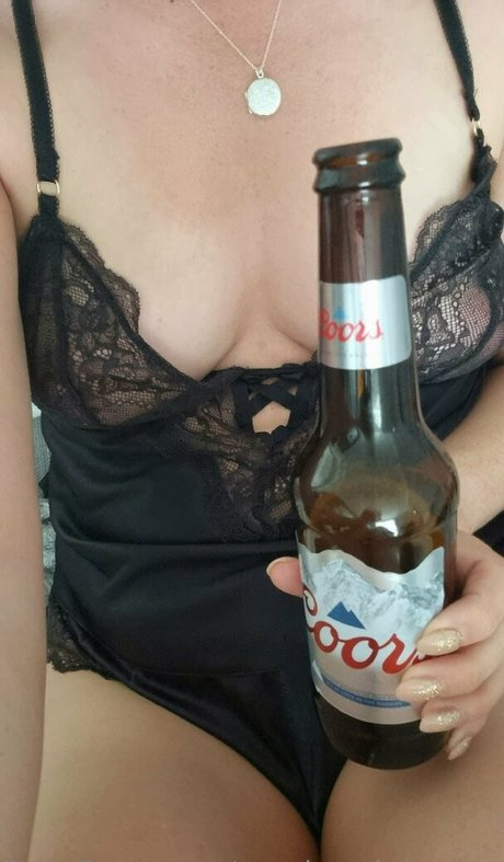 scarlett johnson24 onlyfans nude leaks