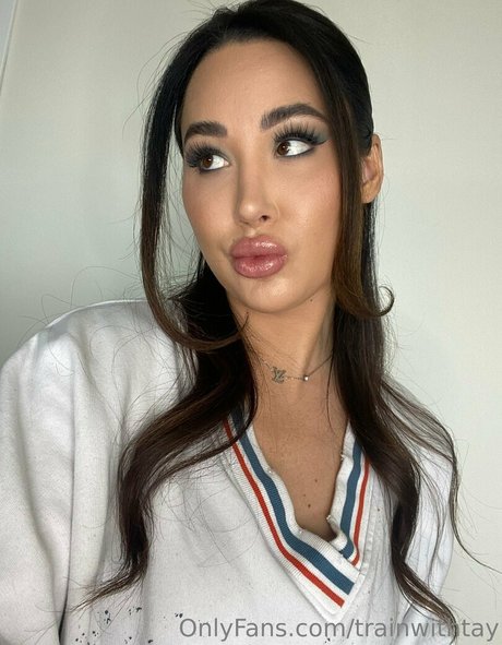 TrainWithTay onlyfans leak