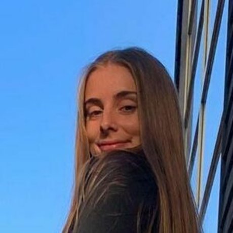 Elora Gummerson onlyfans x