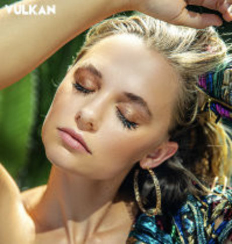 Madison Iseman leaked onlyfans photos