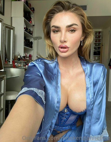 misskenziannefree onlyfans nude leak