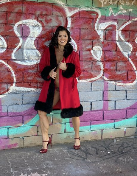 tomiko 1 Profile pic