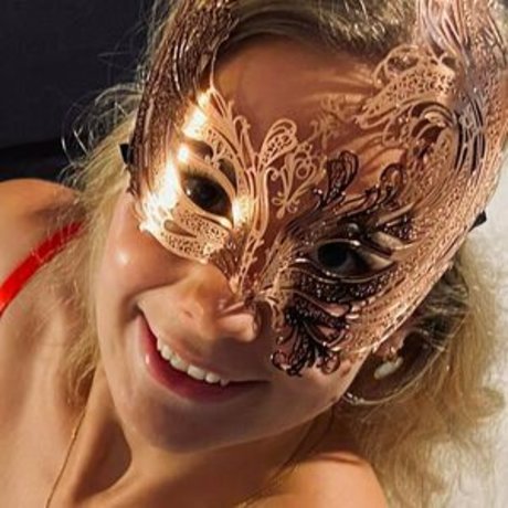 sofie von loewenturm only fans nude