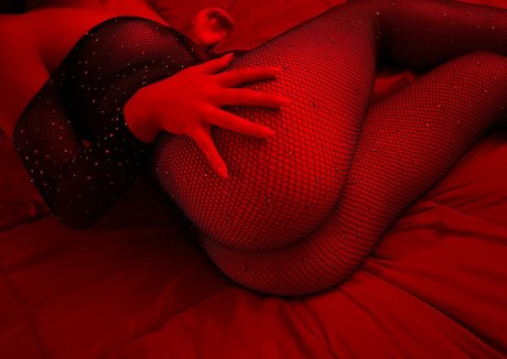 heavenlyy24 onlyfans model photo