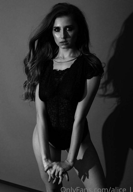 alice l onlyfans mega