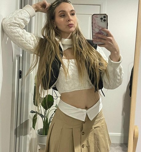 social media influencer onlyfans porno pictures