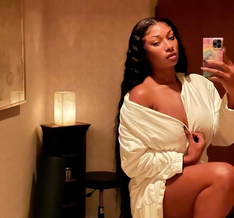 Megan Thee Stallion onlyfans model images