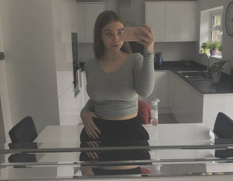 Isabella Dorta onlyfans leak