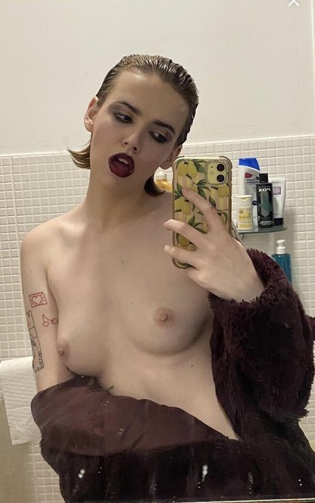 Cowgirldesserts leak only fans