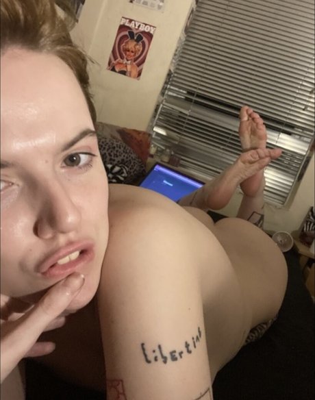 Cowgirldesserts onlyfans topless