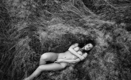 Julia Zu strip onlyfans