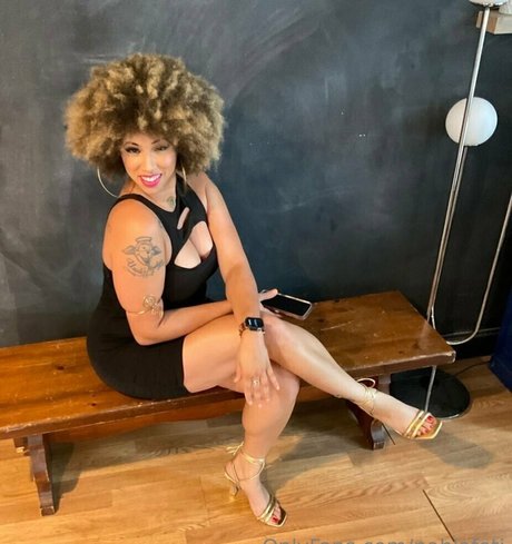 nahlafeti pics onlyfans