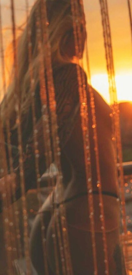 Yana Gold onlyfans photo