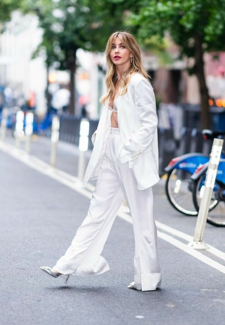 Julianne Hough onlyfans nude leaks