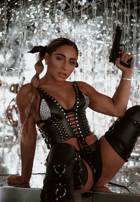 abelladanger only fans pictures