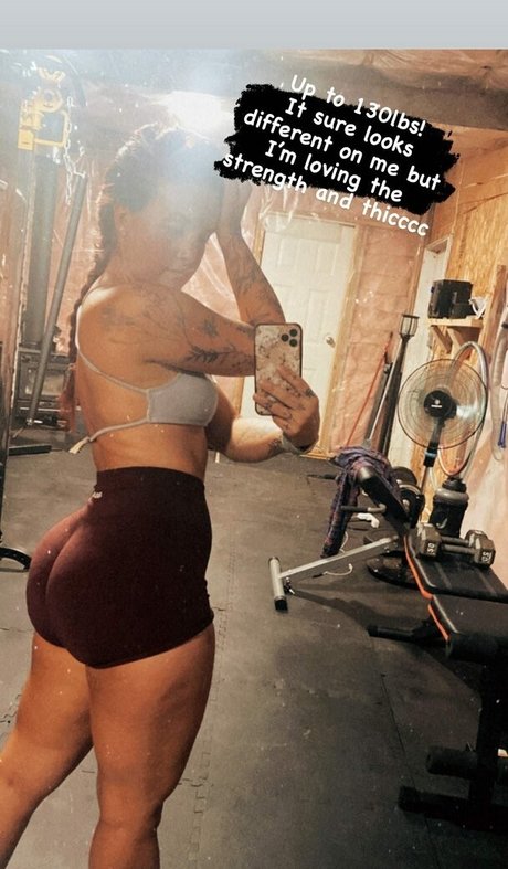 Rhianna R_ onlyfans leak free