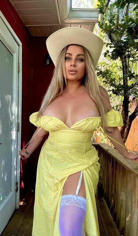 nikkistonefree onlyfans leaks nude