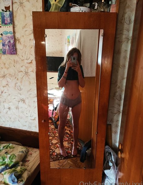 V ixxi strip onlyfans